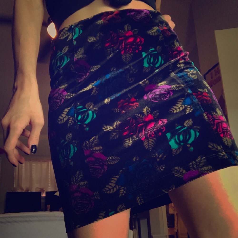 Betsey Johnson MINI skirt